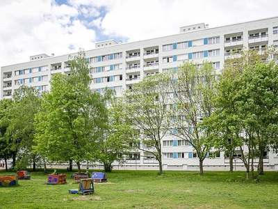 Erstbezug nach Sanierung: familienfreundliche 3-Zimmer-Wohnung mit Balkon