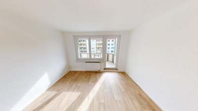 NEU sanierte Familienwohnung in ruhiger Seitenstraße gelegen
