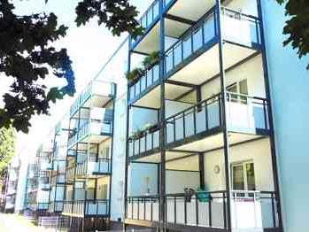 Höhenflug : Erstklassige 2-Zimmer-Wohnung mit Sonnenbalkon & Spülmaschinen-Garantie!