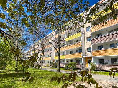 3-Raum-Wohnung, Salutstraße 13 · Eckersbach · 4. OG · zzgl. Genossenschaftsanteile · Verfügbarkeit: sofort