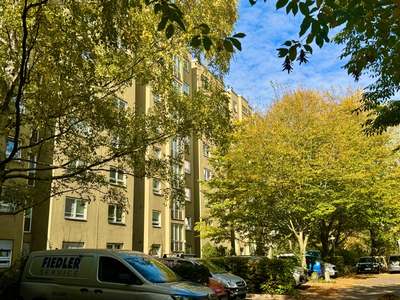 WBS! 4-Zimmer-Wohnung mit Balkon Aufzug und Einbauküche