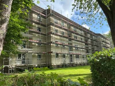 Zeitgemäße 3-Raum-Wohnung mit sonnigem Balkon in modernisiertem Gebäude!