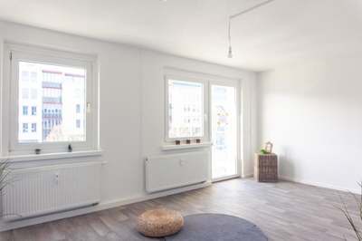 Helle 3-Raum-Familienwohnung mit Balkon