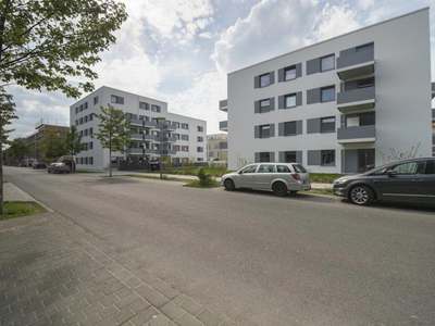 Zentral gelegene Wohnung - Streicharbeiten erforderlich - Wir kommen Ihnen entgegen!