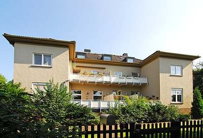 Schöne 3-Zimmer Erdgeschoß-Wohnung mit kleinem Garten in Duisburg Wedau