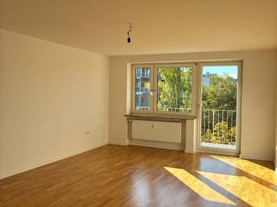 Attraktive 3-Zimmer-Wohnung mit Balkon und Einbauküche