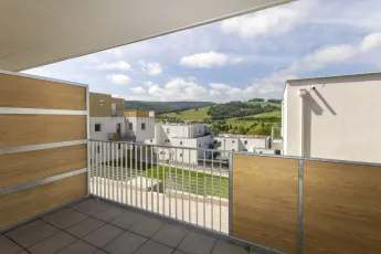 ERSTBEZUG: moderne Wohnung mit überdachten Freiraum