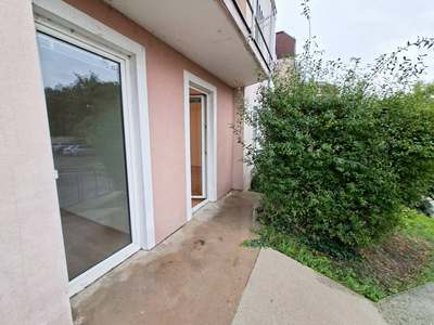 großzügige 3-Zimmer-Wohnung in Hochparterre · Top 1+2