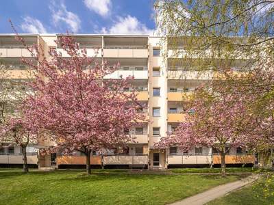 4-Zimmerwohnung mit Balkon (WBS)!
