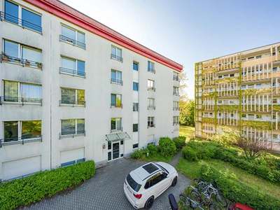 3-Zimmer-Wohnung mit Balkon in Lichterfelde Süd