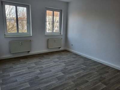 3-Raum-Wohnung mit Badewanne in Bauhausnähe · Dessau-Siedlung · Verfügbarkeit: sofort